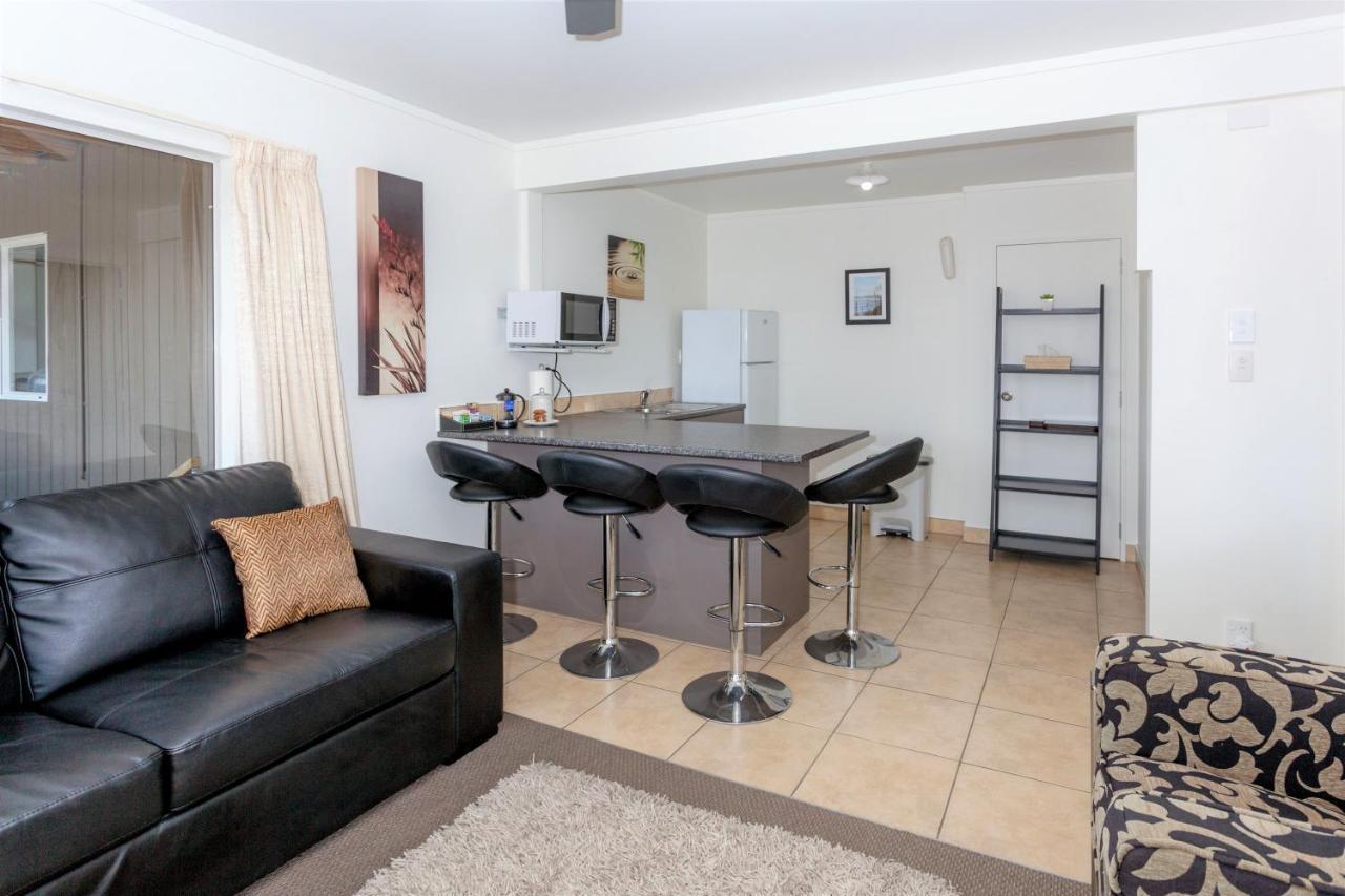 Coromandel Seaview Motel Style B&B Buitenkant foto