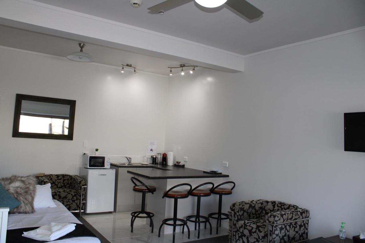 Coromandel Seaview Motel Style B&B Buitenkant foto