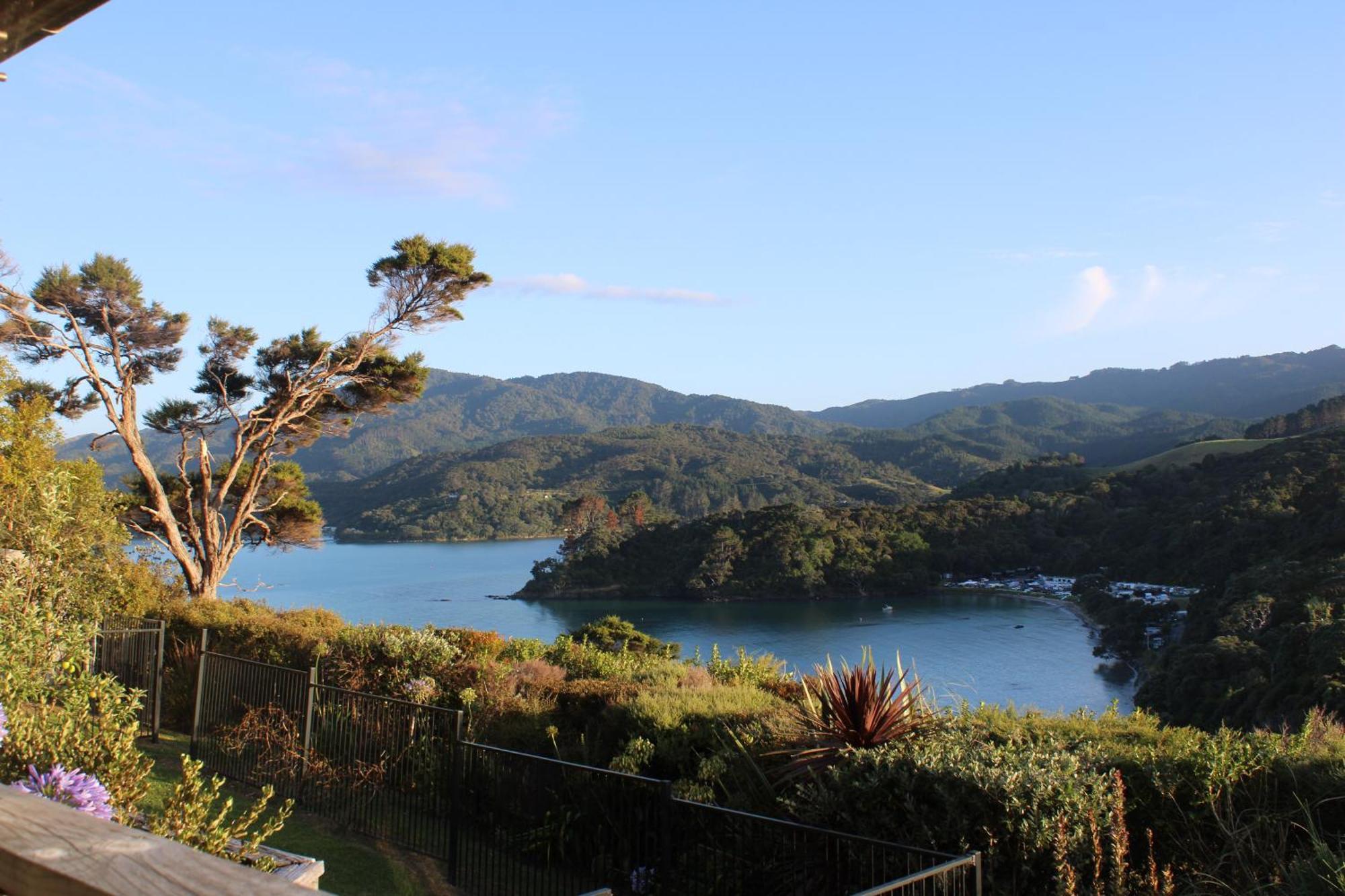 Coromandel Seaview Motel Style B&B Buitenkant foto