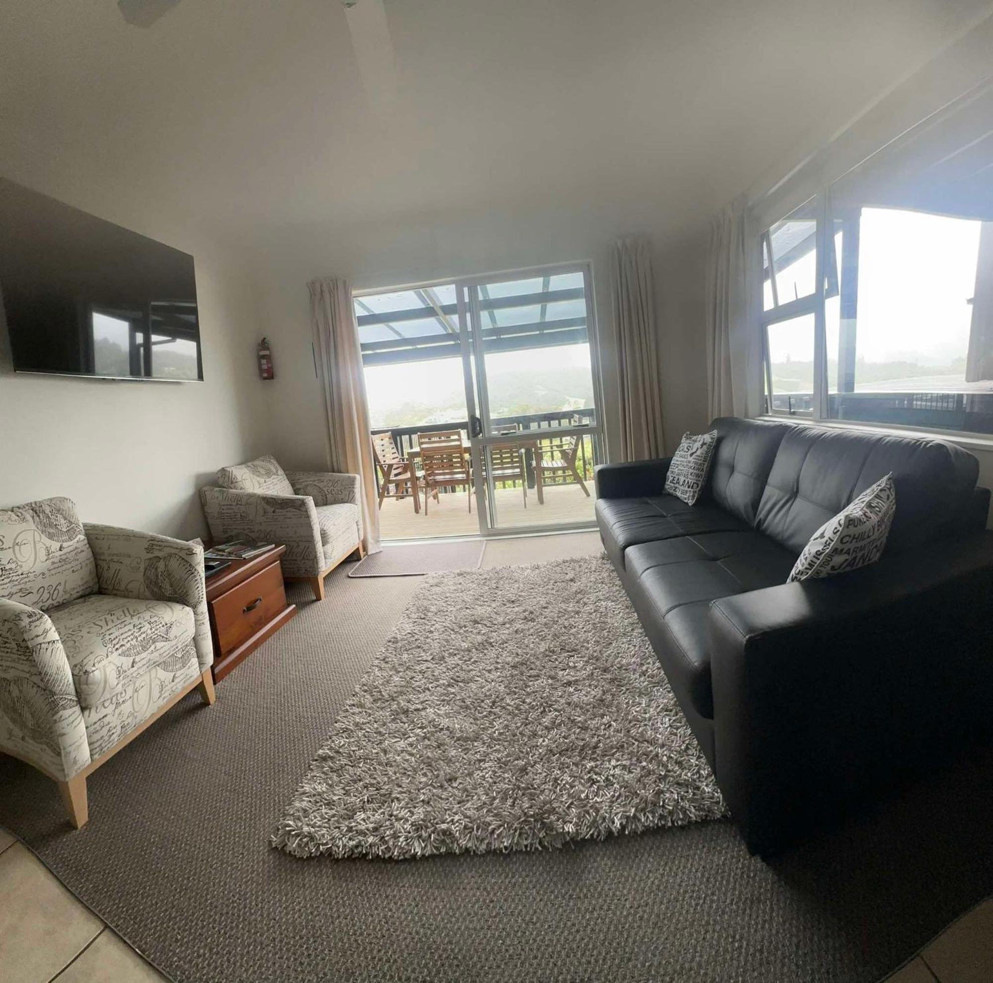 Coromandel Seaview Motel Style B&B Buitenkant foto